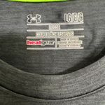 Under Armour Workout Shirt Photo 2