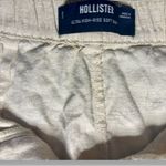 Hollister Women’s Ultra High Rise Cream Soft Linen Cargo Shorts Size S Photo 2