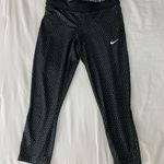 Nike Dri-Fit Pro Black Prints Capri Leggings Photo 2