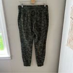 Lululemon  Ready to Rulu Jogger 29"
Heritage Camo Dark Olive Green Twill Photo 5