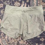 Lululemon  Speed Up Shorts 4" Mid-Rise 6 Photo 0