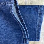 Lee  Riders Size 8 Classic Fit Medium Rise Straight Leg Blue Wash Jeans 5 Pockets Photo 4