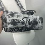 Robin Ruth  Tote with zipper Portland black and white Photo 3