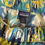 Patagonia  Barely Baggies Tropical Women's Shorts Size Large Photo 3