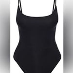 NEW Classic Black Women's One Photo 0