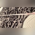 CHAUS NEW YORK Chaus top - ruched and gathered in front - flattering gray black animal - Large Photo 7