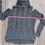 American Eagle Chunky Knit Cold Shoulder Sweater Size Small Grey Photo 6