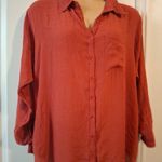 Torrid Sz 2 Women's Red Button-Up Blouse Photo 3