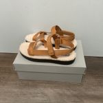 Everlane NIB Women's Fur Lined Strappy Sandals Tan Size 8 Photo 2