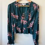 Louna Green Floral V Photo 1