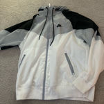 Nike  Windbreaker Photo 0