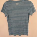 Under Armour Under armor heat gear top loose size small Photo 2