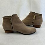 Blondo Waterproof Suede Ankle Boots Side Zip Block Heel Taupe Women's 7M Photo 4