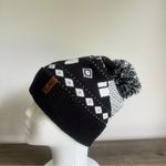 Obermeyer  NEW Telluride Women's Pom Black Beanie SKU#H2477 Photo 2