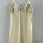 Vanity Fair NWT Vintage Slip Gown Neutral Cream Lightweight Small Photo 0