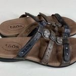 Taos studded slide sandals two toned leather size 7 Photo 1
