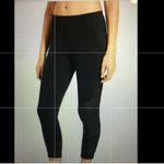 Athleta  Women’s High Rise Chaturanga Capri Black Yoga Tight Pilayo Legging S T Photo 2