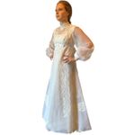 Vintage 1970s Sheer Lace High Neck Bridal Wedding Gown with Bow Detail XS White Photo 3