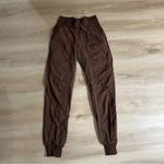 Lululemon  Dance Studio Mid-Rise Jogger Roasted‎ Brown Size 0 Photo 2
