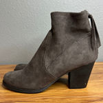 DV8 Dolce Vida Jonah Stretch Bootie Size 8 Gray Ankle Boots Block Heel NEW Photo 0