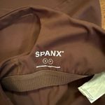 Spanx  Get Moving Contour Crossback Shelf Tank Expresso   Photo 8