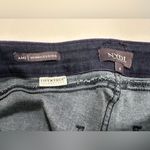 NYDJ EUC Ami Skinny Legging jeans for women. Size 8. Dark wash. Photo 4