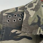 Hot Topic  Camo Lightweight Jacket Sz L Photo 3