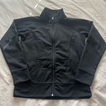 Under Armour Black Full Zip Sweatshirt Semi Fitted Woman’s Size Medium- A Few Sn Photo 0