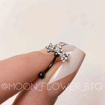 Black Triple Flower CZ Cartilage Earring Photo 2