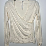Lululemon  cross front‎ long sleeve top size 6 Photo 0