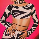 Jaded London  Sydney Carlson swirl Chaotic Top Black White Photo 1