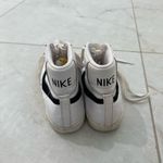 Nike White Blazer '77 High-Top Sneakers Size 9 US Photo 1