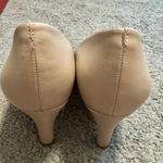 Kelly & Katie  Nude Heels Photo 3