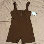 Casei Brown Sleeveless Zip Photo 1