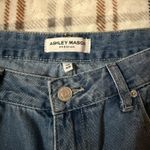 Ashley Mason Pearl Jeans Photo 2