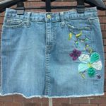 Gap  Y2K Vintage Blue Jean Denim Mini Skirt Embroidered Butterflies Flower Size 4 Photo 0