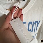 The Laundry Room  Traverse City MI Graphic Tee Women’s Small NWT Photo 3