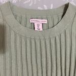 Sincerely Jules Ribbed Knit Top in Soft Green Sz L Size L Photo 3