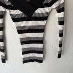 Love by Design Y2k Striped V Neck Fitted Sweater Gray Medium Snatched Grunge Photo 3