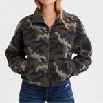 American Eagle ✨  Women’s Camo Fleece Sherpa Teddy Cropped Jacket✨ Photo 3