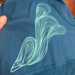 Lululemon  Teal Crops sz6 Photo 3