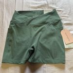 Blogilates Criss Cross Scrunch Biker Short — “Hedge” (Olive) Green Size M Photo 0
