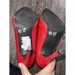 Guess Stilettos Heels Ladies Size 8.5 Red Leather Pointed Toe Party S-103 Photo 5