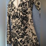 Windsor Dress Womens Small Floral Bodycon VNeck Ruched LongSleeve Romantic Chic Black Photo 9