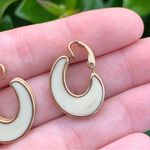 Vintage Avon Clip On Earrings | Reversible Blue White Gold Jewelry Photo 4