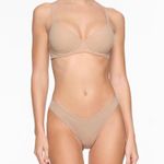 SKIMS Fits Everybody T-Shirt Bra 32D NWT Photo 0