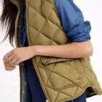 J.Crew  Vest Womens S Olive Green Quilted Excursion Down Vest Hiking  B0109 Photo 0