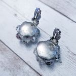 Vintage Clip On Earrings Photo 3