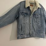 Levi's Premium Quality Denim Sherpa Lined Trucker Jacket Size Small Photo 6