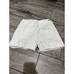 Liverpool  Seamed Fray Hem Jean Shorts Women's Size 6 Bone White Denim Photo 2